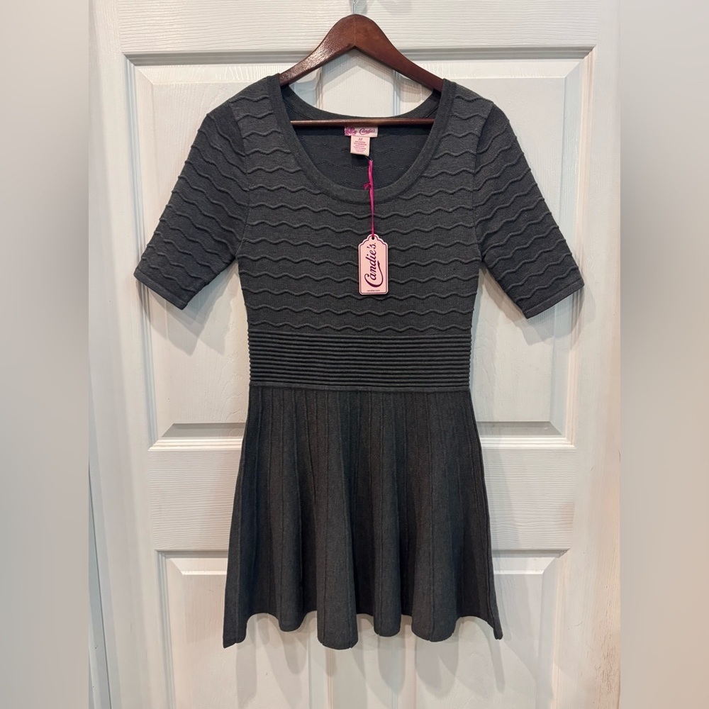 NWT Candie’s Gray Sweater Dress Fit Flare Textured Slimming Dress Womens size M